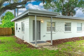 Building Photo - 718 Eglin Pkwy NE