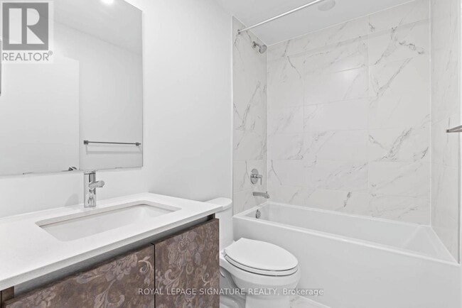 Photo du bâtiment - 395 Dundas St W