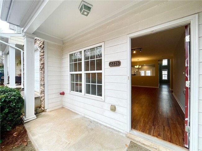 Building Photo - 2225 Hoskins Ct