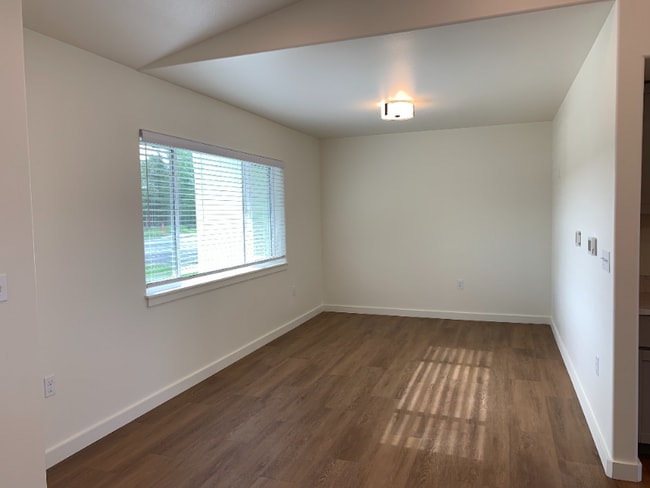 Building Photo - 2051 S Knik Goose Bay Rd
