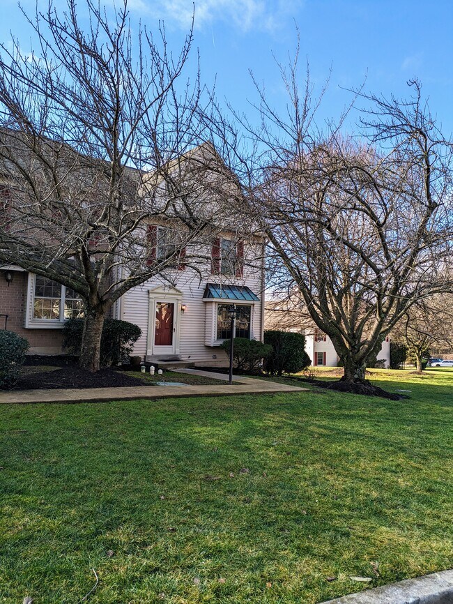 600 Shropshire Dr, West Chester, PA 19382 Townhome Rentals in West