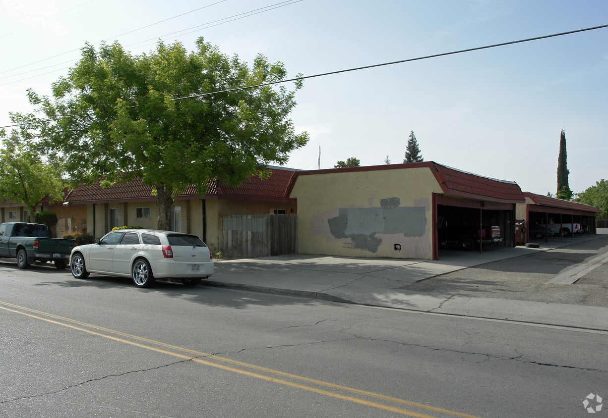 Primary Photo - 14711 W Kearney Blvd