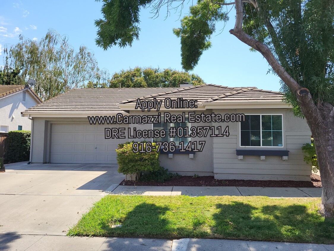 Foto principal - 9451 Lakewind Ln