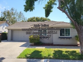 Building Photo - 9451 Lakewind Ln