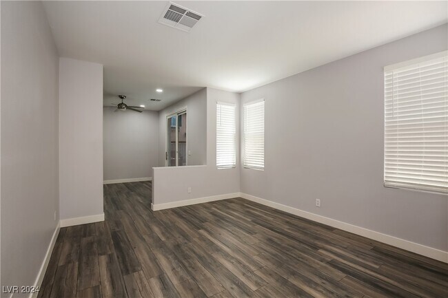 Building Photo - 4367 Acropolis Ave