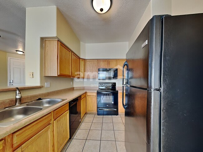 Foto del edificio - 766 S Jesse St