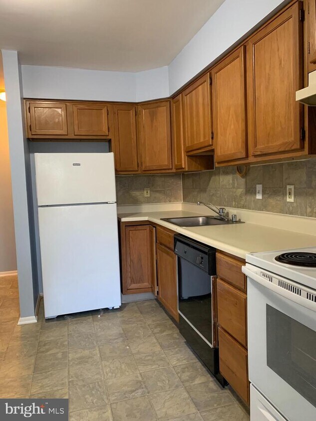 Foto principal - 1104 Lisadale Cir