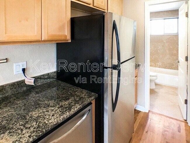 Foto del edificio - 529 N Washington St