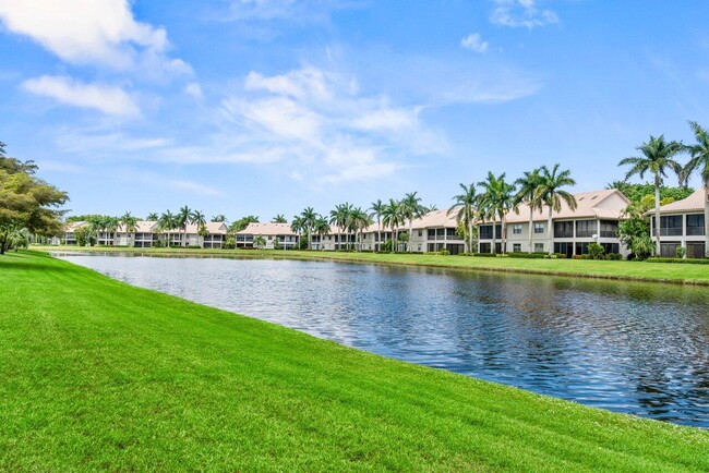Building Photo - 16850 Knightsbridge Ln