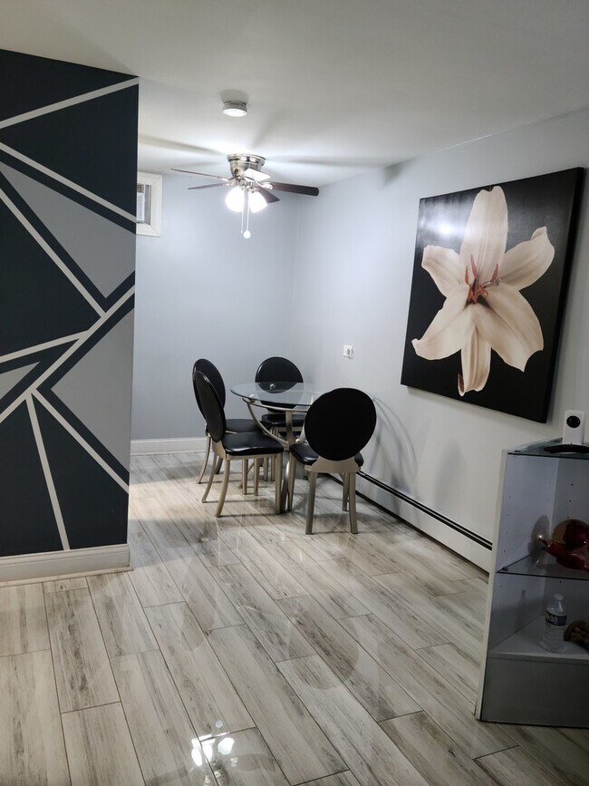 605 N Wolf Rd Unit C1, Hillside, IL 60162 Condo for Rent in Hillside