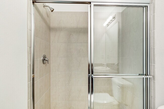 Foto del edificio - 24 Farnum Ln