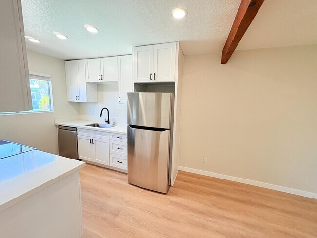 Foto del edificio - 328 S Weitzel St