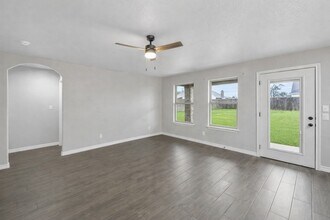 Building Photo - 228 St Charles Dr