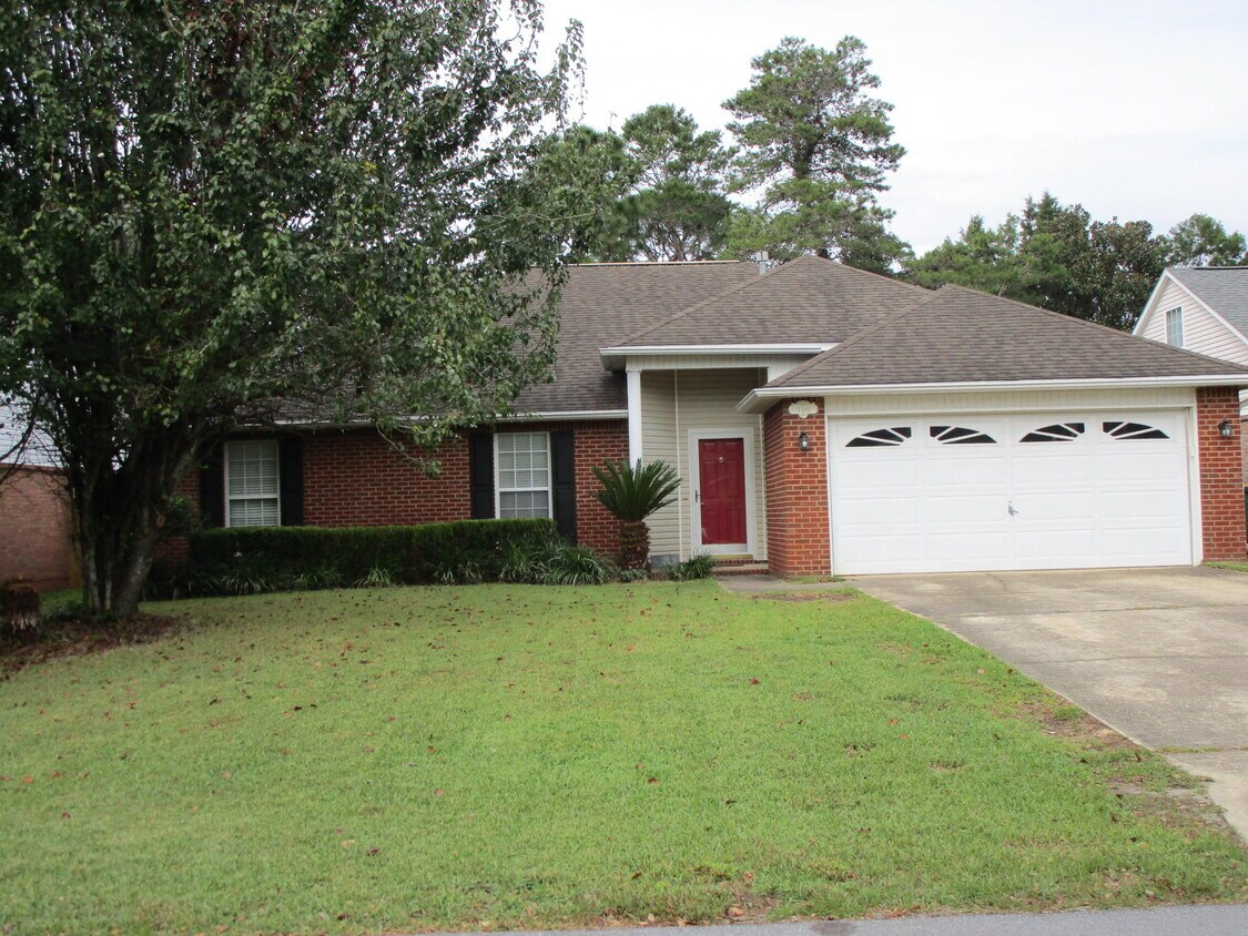 4561 Castlewood Ln, Niceville, FL 32578 House Rental in Niceville, FL