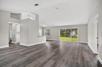 Building Photo - 100 Burroughs Dr