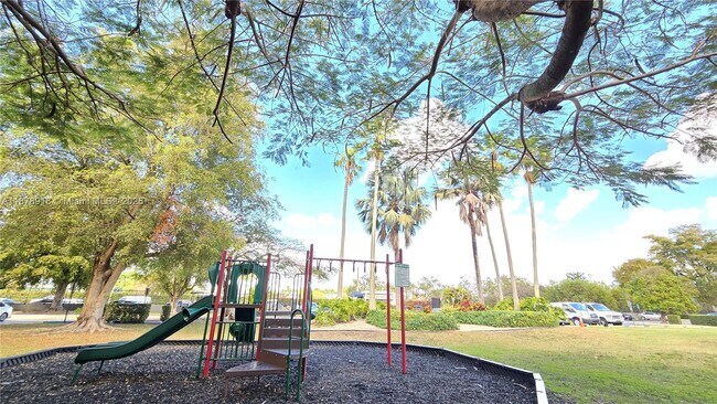 Foto del edificio - 11060 SW 196th St