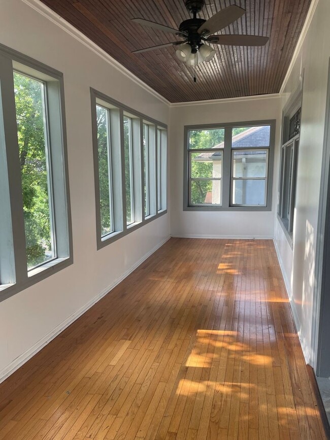 Building Photo - Minneapolis Duplex for Rent