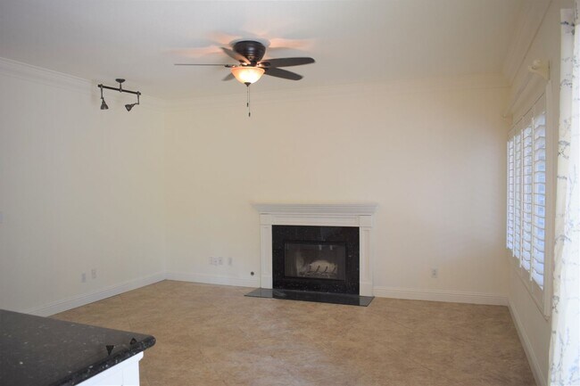 Foto del edificio - 9456 Cedarview Way