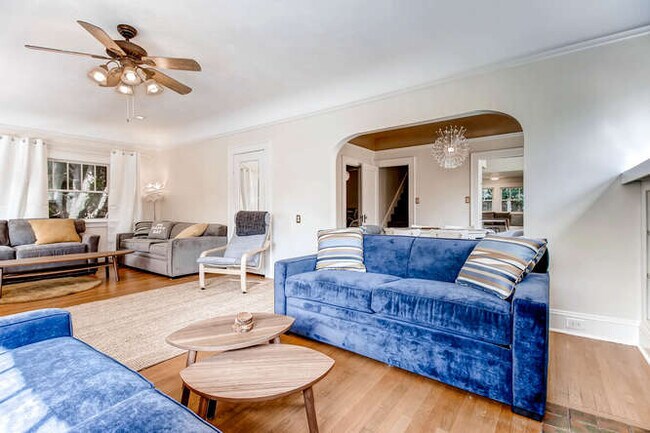 Foto del edificio - 3115 NE Schuyler St