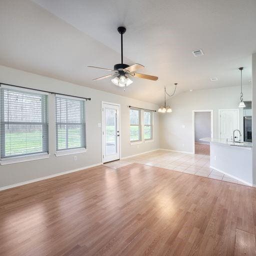 Foto del edificio - 108 Halawa Ct