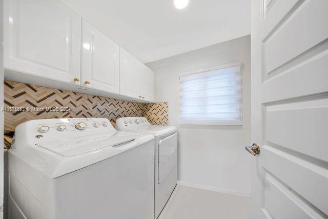 Foto del edificio - 17050 N Bay Rd