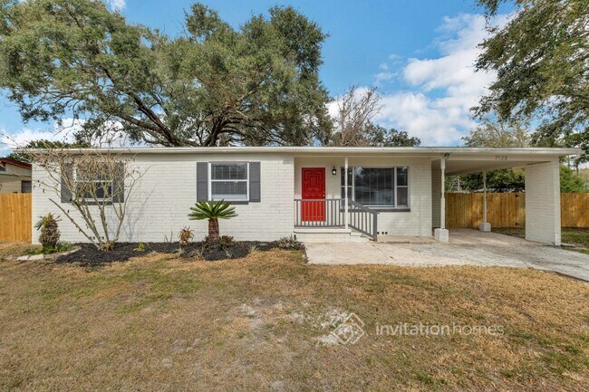 Building Photo - 7123 Hielo Dr