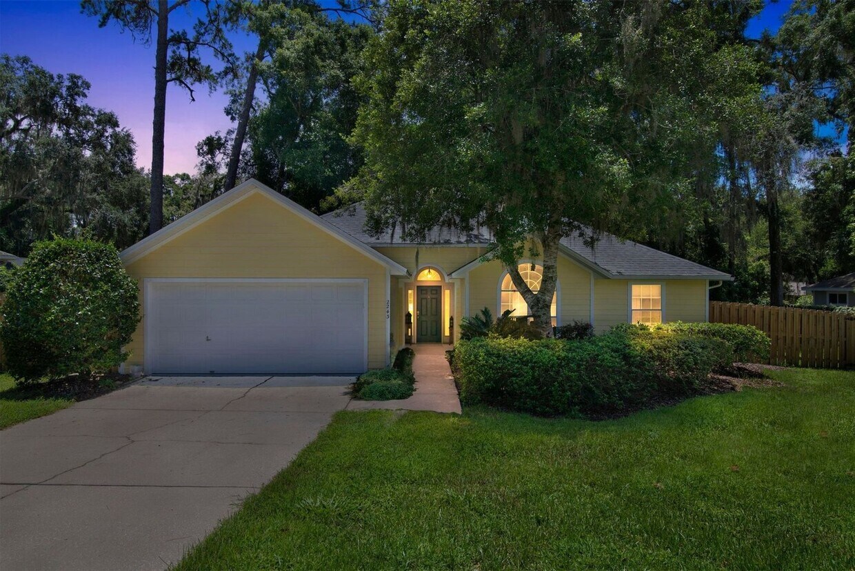 Primary Photo - 3BR House in Gainesville - Close to Campus!