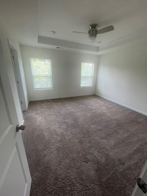 Foto del edificio - Spacious 3-Bedroom, 2.5-Bath Home in a Gre...