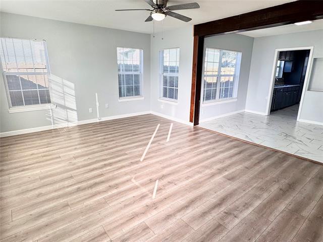 Foto del edificio - 202 N Riverside Dr