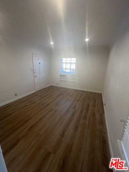 Foto del edificio - 217 S Tower Dr