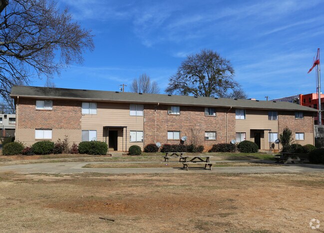 Building Photo - Lindview Apartments