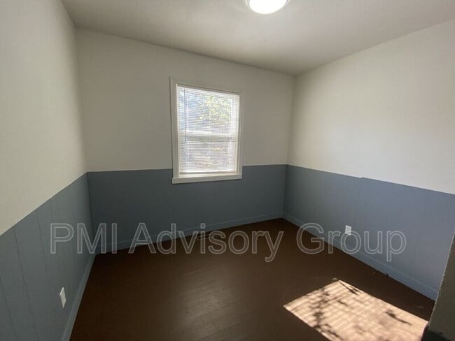 Foto del edificio - 3136 SE Fremont St