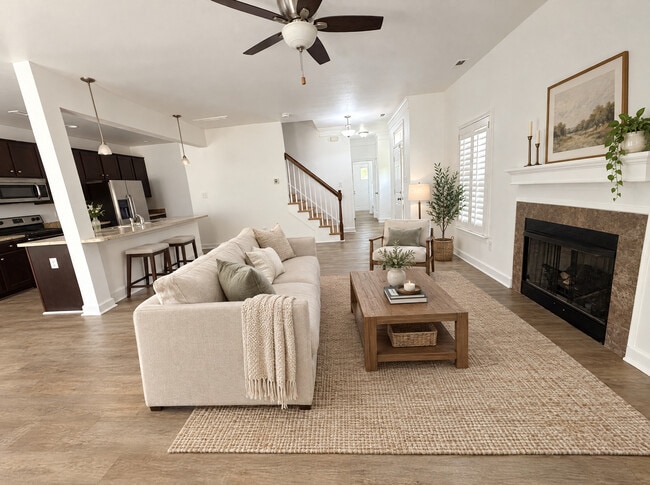 Building Photo - 4301 Cattail Ln