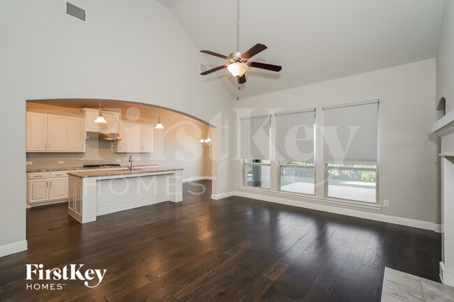 Foto del edificio - 9904 Bitterroot Dr