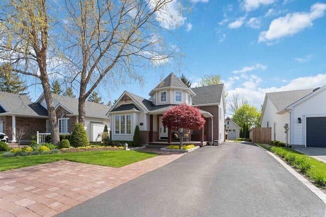 Photo du bâtiment - 1553 Four Mile Creek Rd