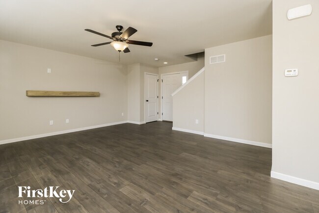 Foto del edificio - 403 Birchwood Drive