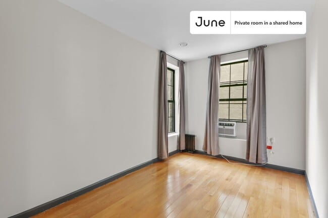 Room in Shared 3 bed/1 bath home in East Village