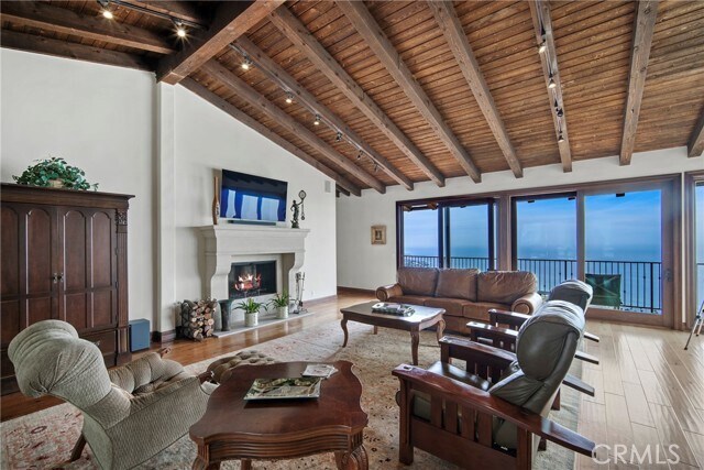 Foto del edificio - 717 Kendall Dr