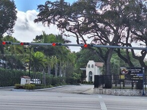 Building Photo - 3512 Estepona Ave