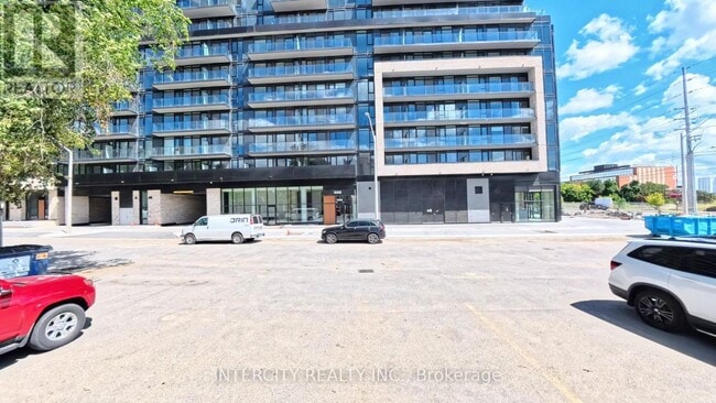 Building Photo - 3009-3009 Novar Rd