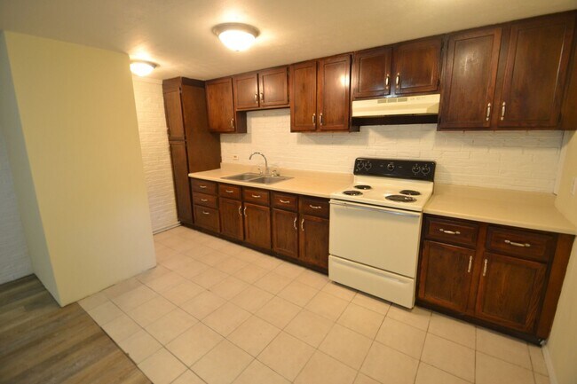 Foto del edificio - 35 Wesleyan Ct