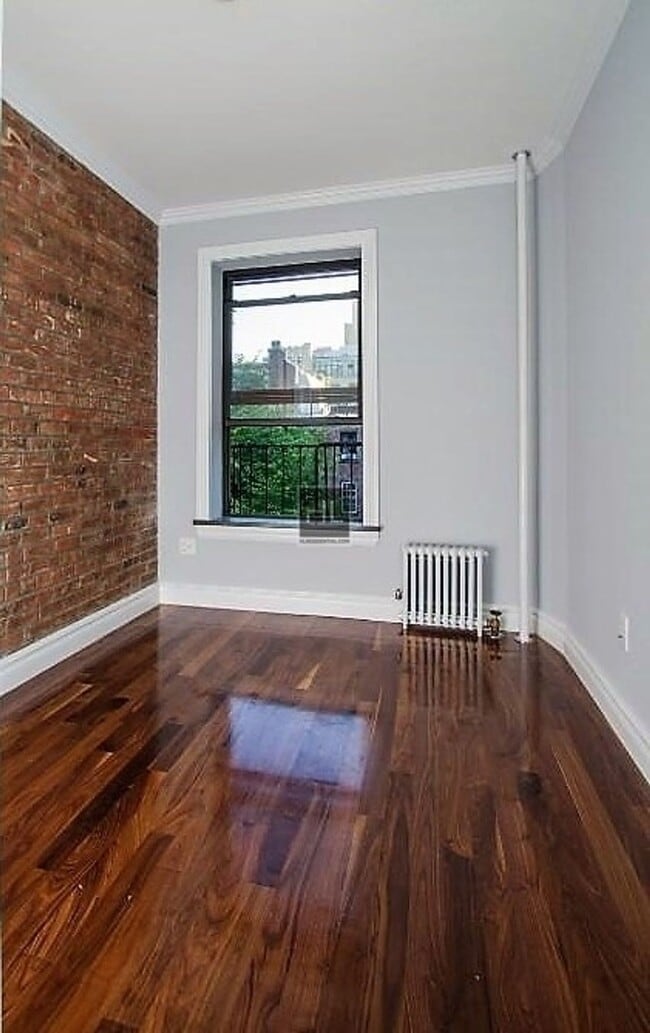 Building Photo - West 21st Street