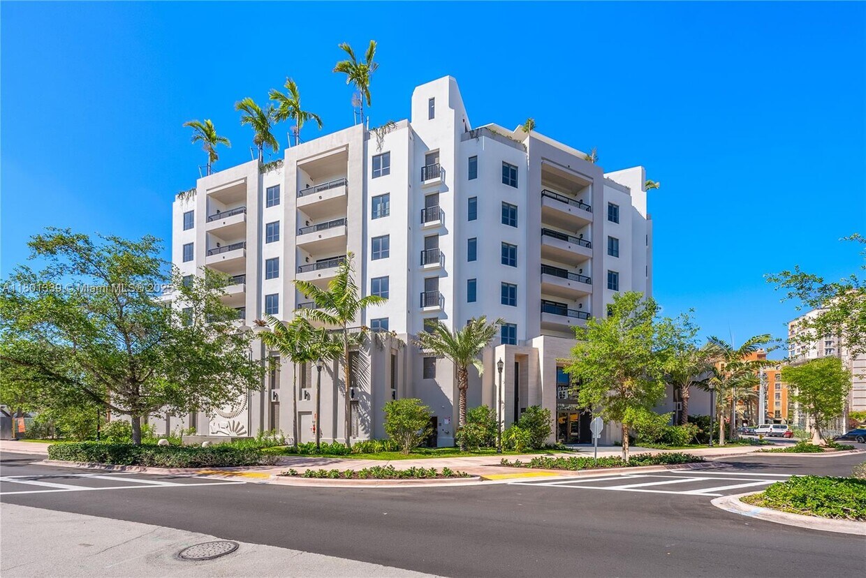 Primary Photo - 701 Valencia Ave