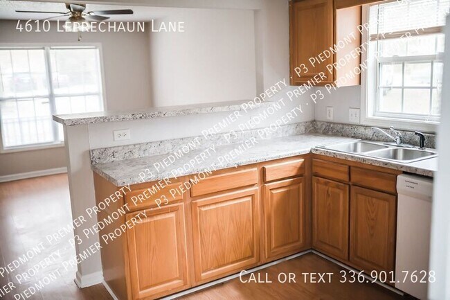 Foto del edificio - 4610 Leprechaun Ln