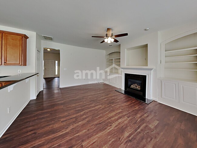 Building Photo - 123 Tilton Dr