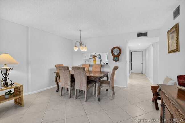 Building Photo - 15075 Witney Rd