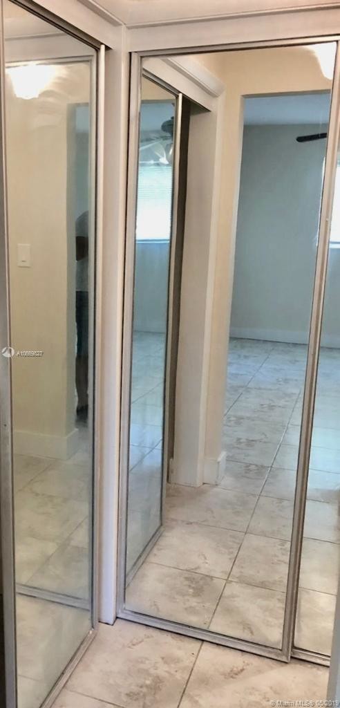 Foto del edificio - 1450 NE 191st St