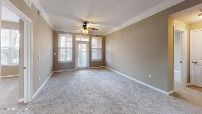 Foto del edificio - 10435 Mid Town Pkwy