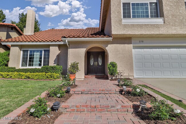 Foto del edificio - 270 Fox Hills Dr