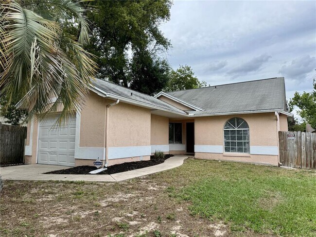 Foto del edificio - 6521 Garden Spring Ct